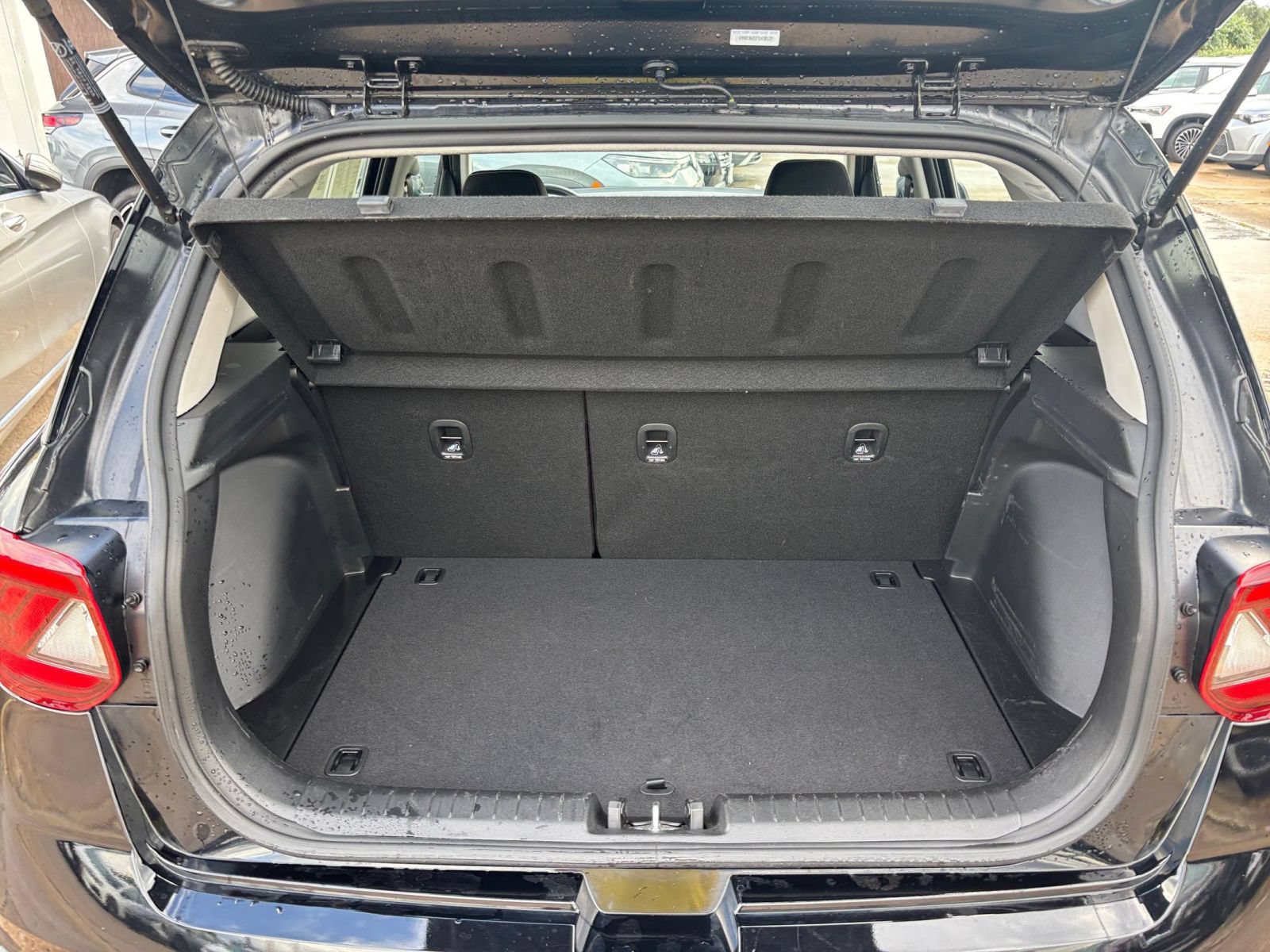 Used 2026 Hyundai Venue SEL FWD image 30