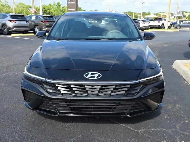 New 2026 Hyundai Elantra Sport FWD image 15