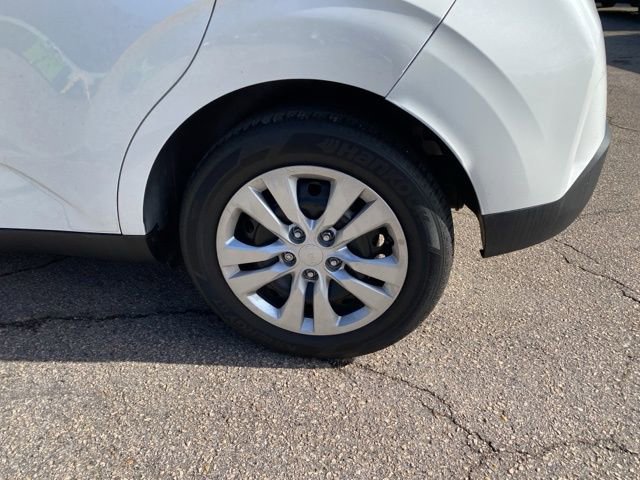 Used 2023 Kia Soul LX image 13