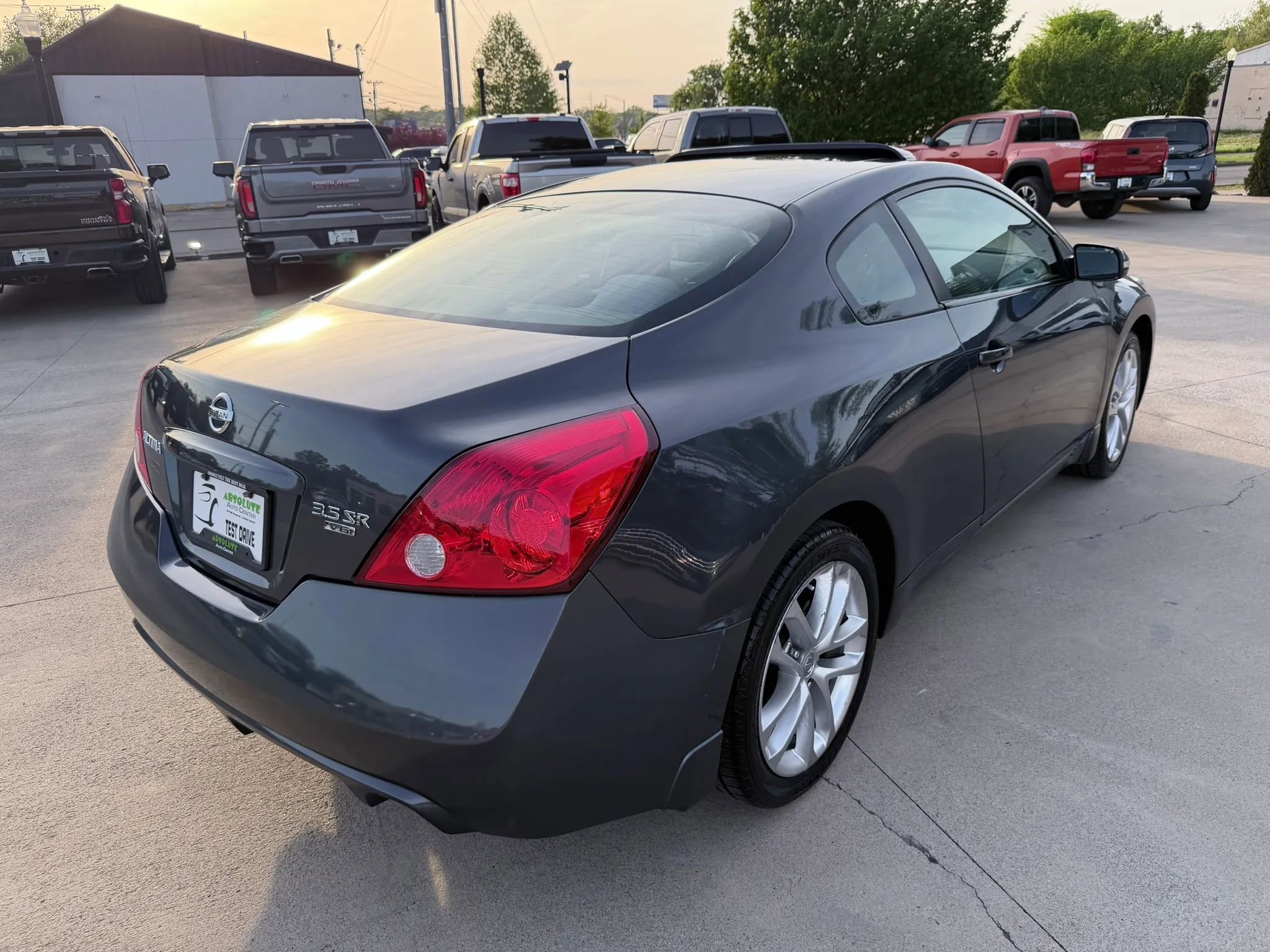 Used 2011 Nissan Altima 3.5 SR FWD image 41