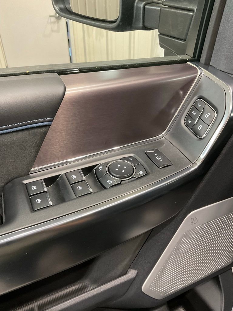 New 2026 Ford F250 Platinum w/ FX4 Off-Road Package image 7