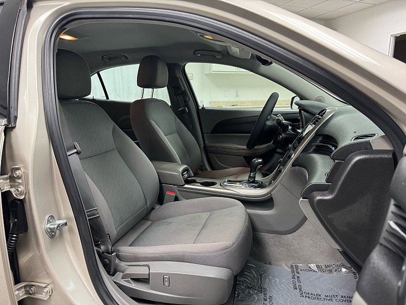 Used 2013 Chevrolet Malibu LS image 14