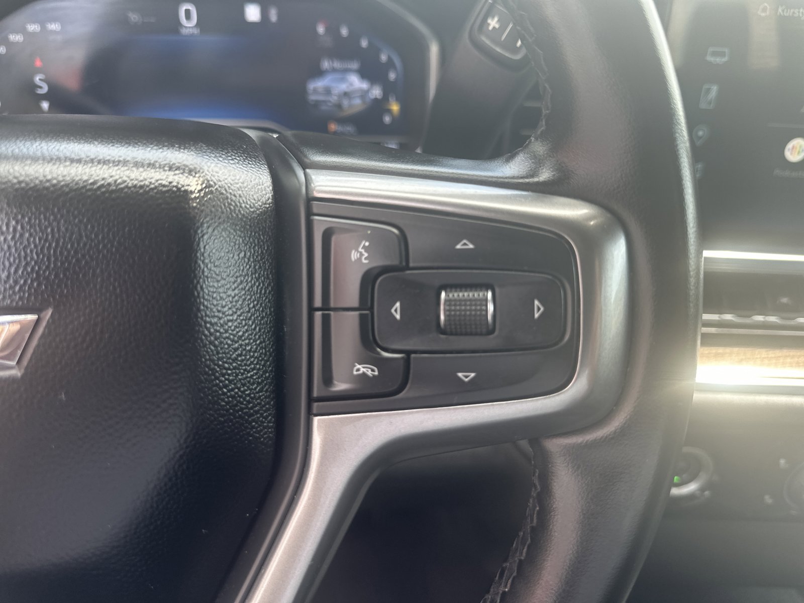 Used 2023 Chevrolet Silverado 1500 LT AWD/4WD image 16