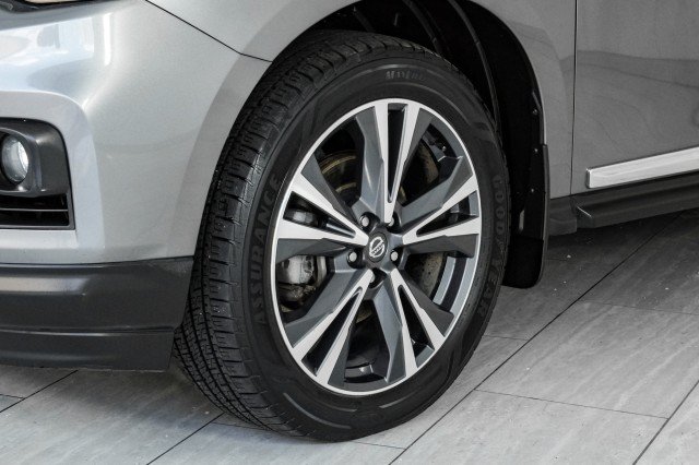 Used 2020 Nissan Pathfinder Platinum AWD/4WD image 58