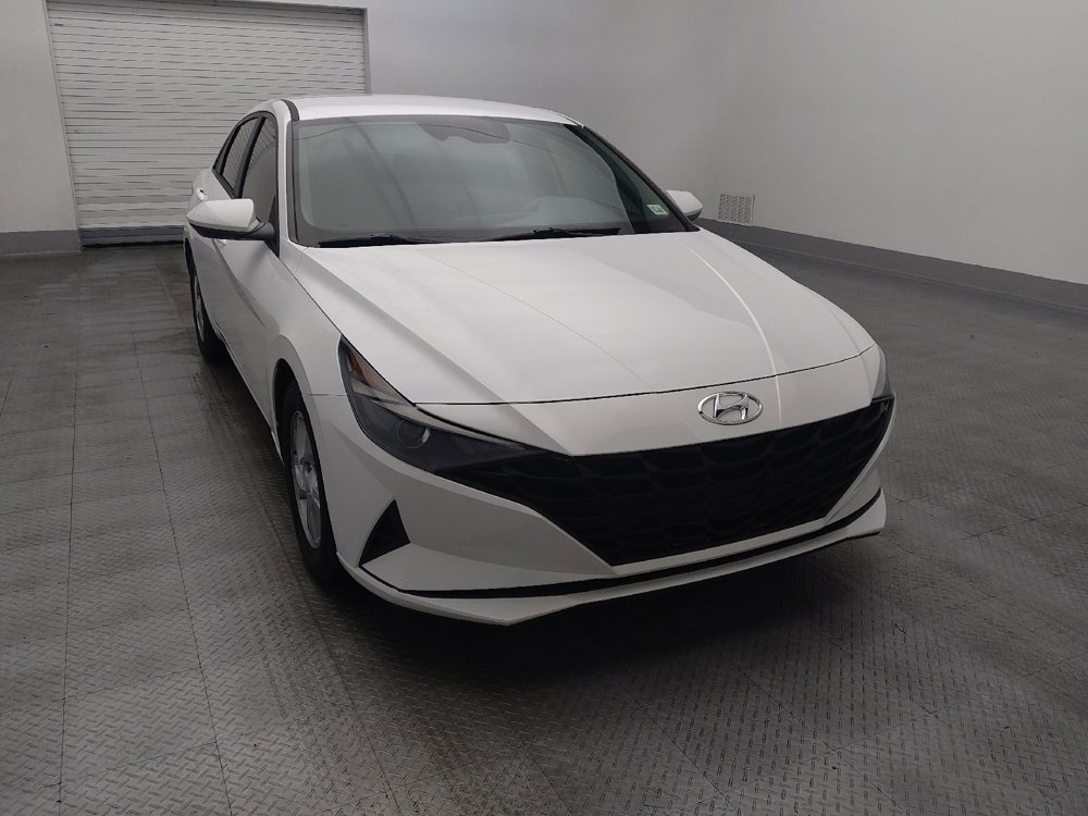 Used 2021 Hyundai Elantra SE image 14