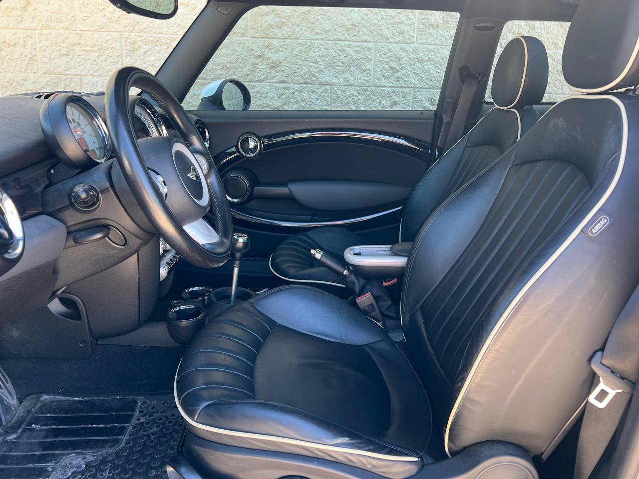 Used 2009 MINI Cooper S FWD image 4