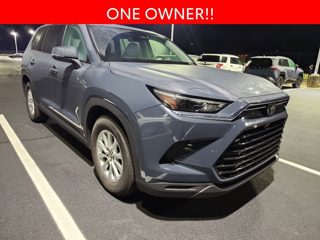 Used 2024 Toyota Grand Highlander AWD image 3