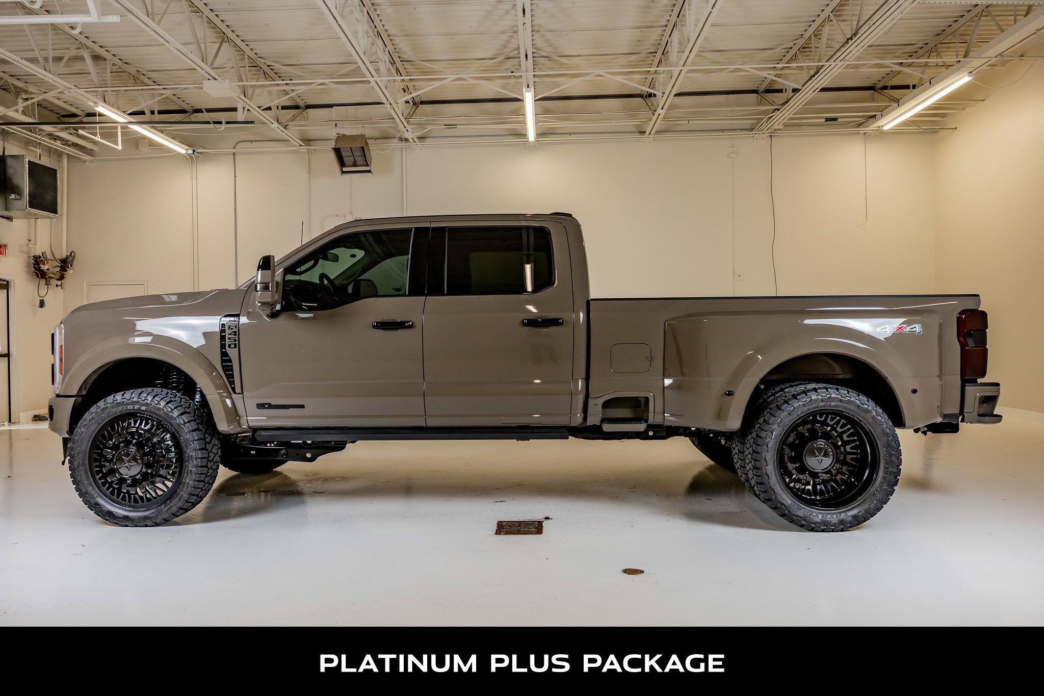 Used 2026 Ford F450 Platinum AWD/4WD image 6