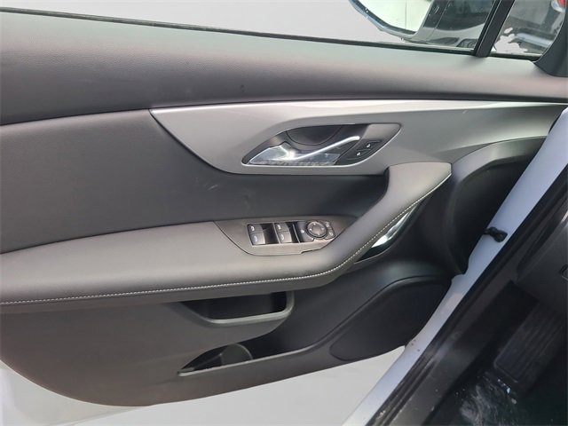 New 2025 Chevrolet Blazer LT w/ Midnight/Sport Edition image 14
