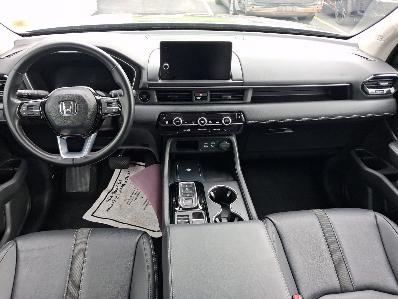 Used 2023 Honda Pilot Touring image 12