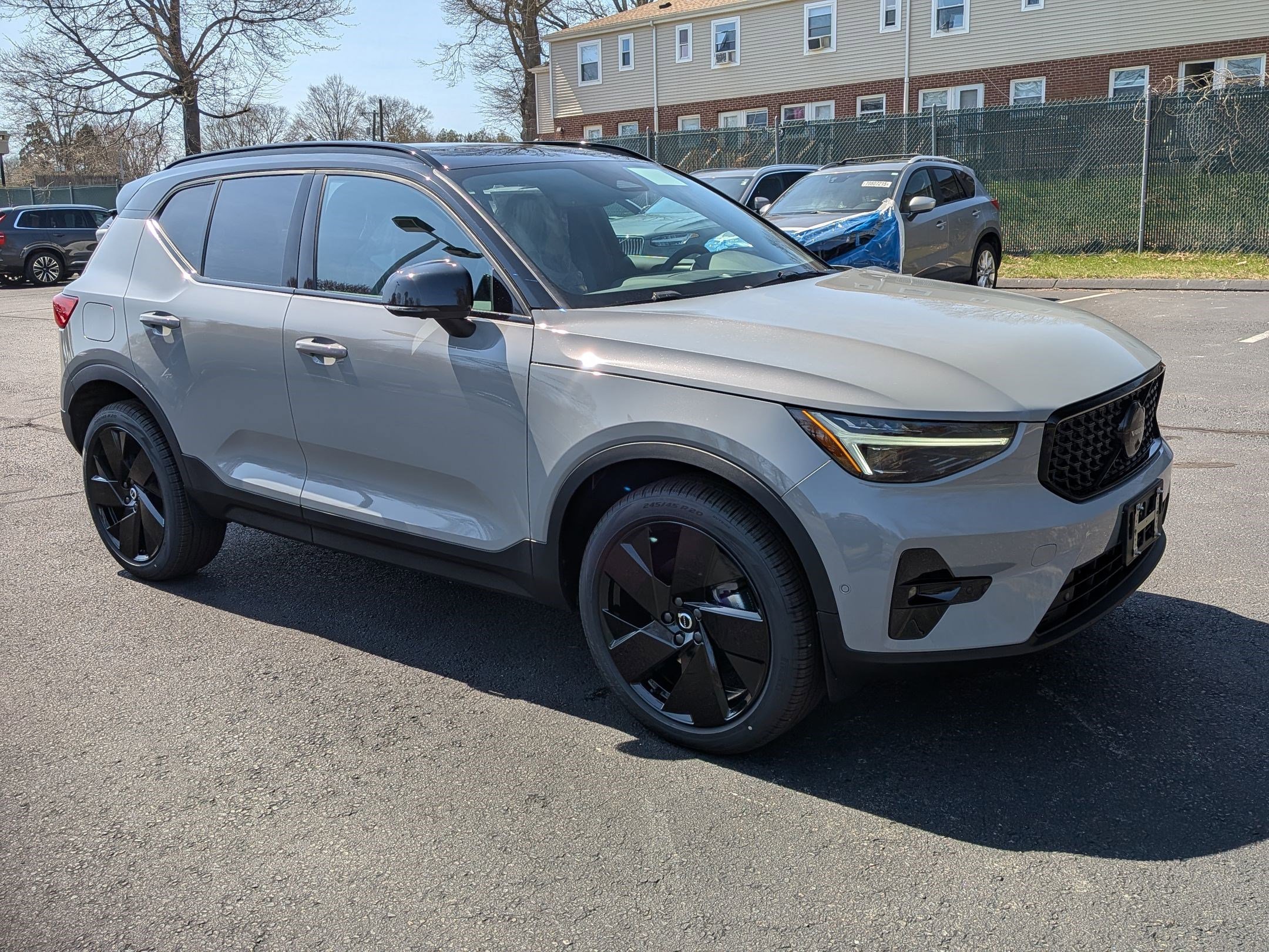 New 2026 Volvo XC40 B5 Ultra w/ Climate Package image 7