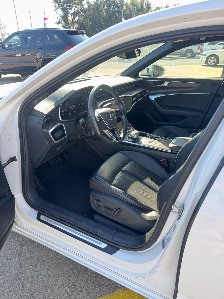 Used 2023 Audi A6 Premium image 10