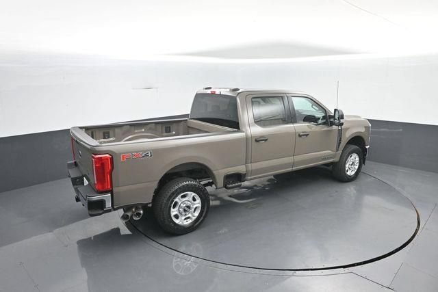 New 2026 Ford F250 XLT w/ FX4 Off-Road Package AWD/4WD image 29