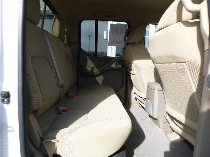 Used 2015 Nissan Frontier SV w/ SV Value Truck Package image 8