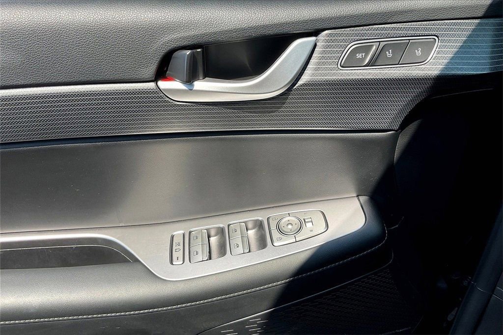 Used 2025 Hyundai Palisade Limited image 39