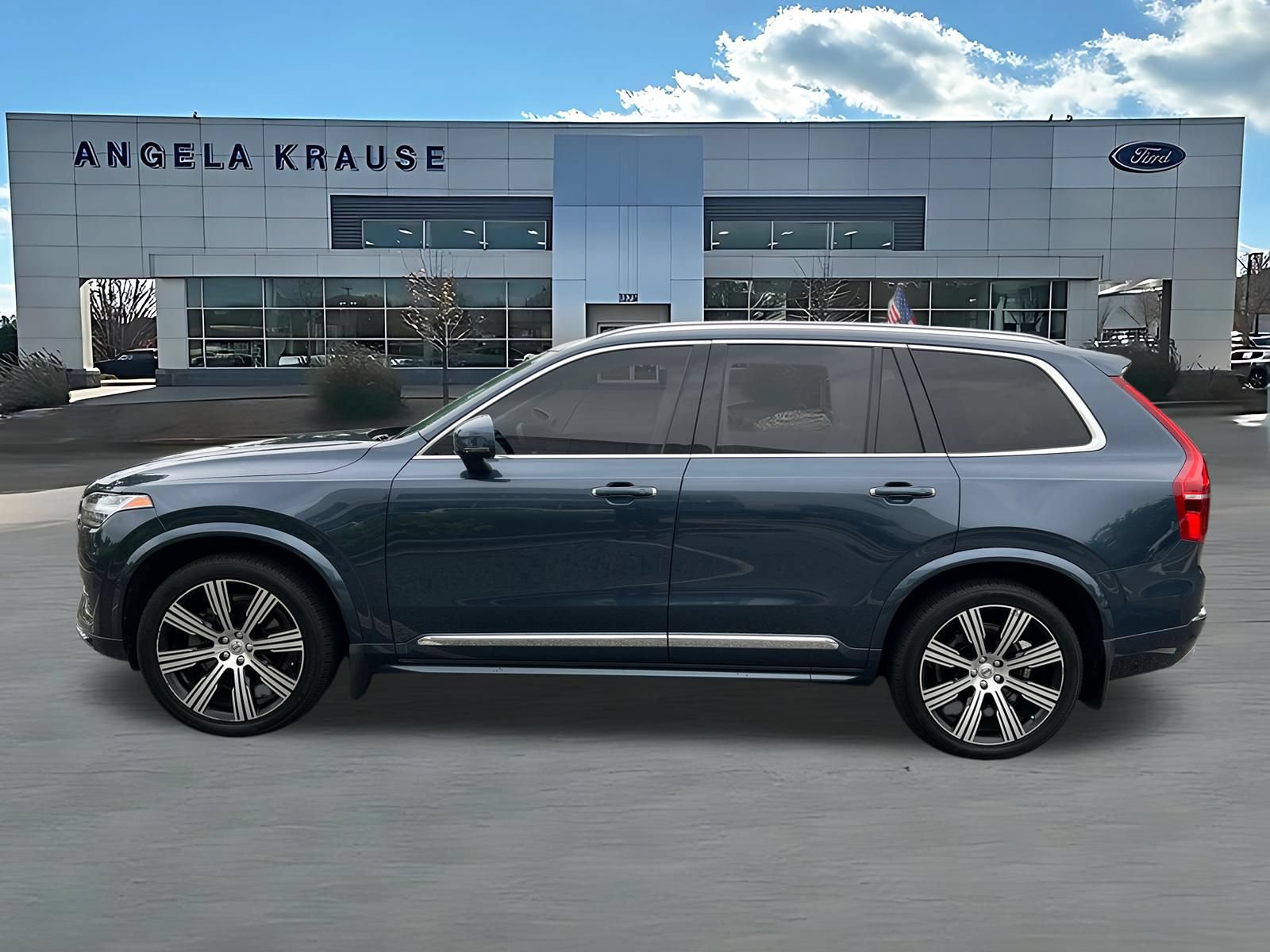Used 2021 Volvo XC90 T6 Inscription w/ Climate Package AWD/4WD image 4