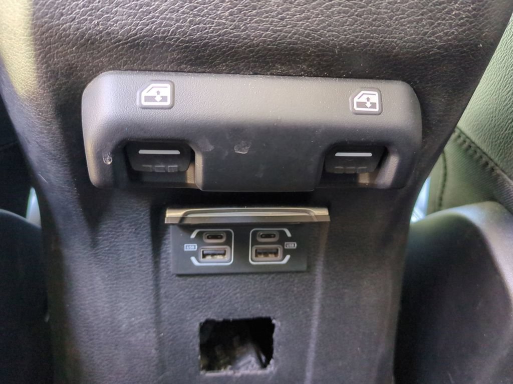 Used 2022 Jeep Gladiator Overland w/ Popular Equipment Package AWD/4WD image 16