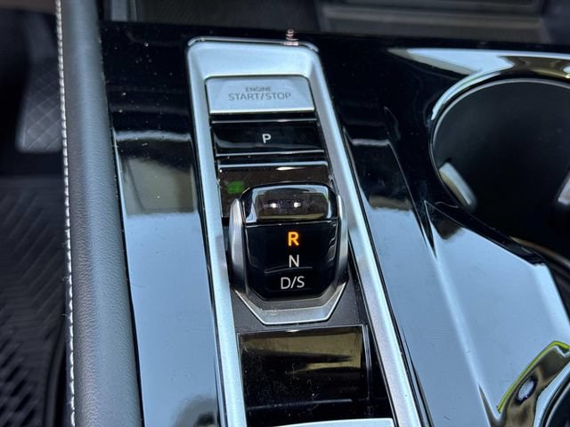 Certified 2024 Volkswagen Atlas SE w/ Panoramic Sunroof Package FWD image 17
