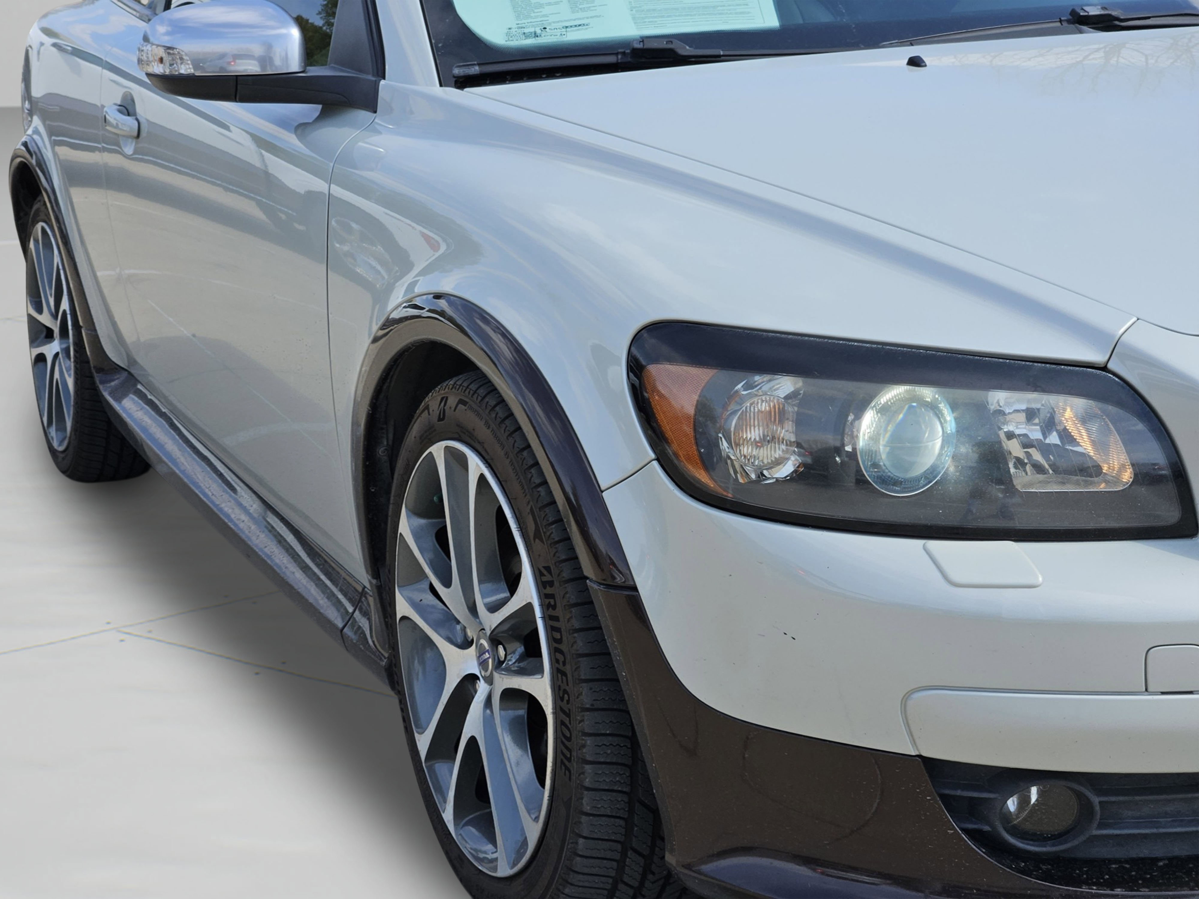 Used 2010 Volvo C30 image 39