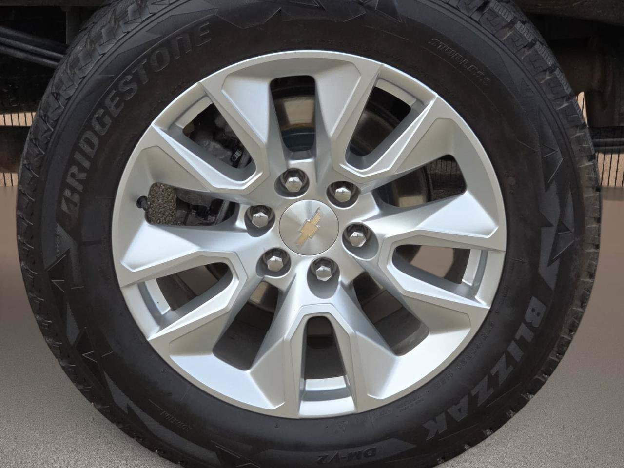 Used 2023 Chevrolet Silverado 1500 Custom AWD/4WD image 11