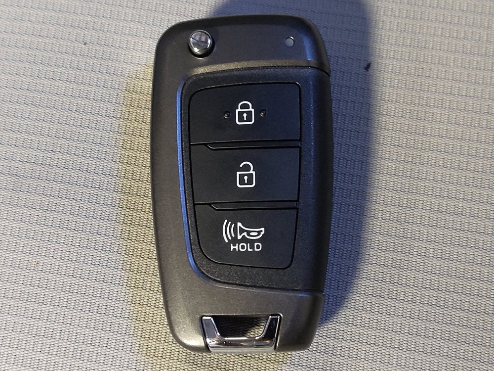 Used 2021 Hyundai Venue SEL FWD image 32