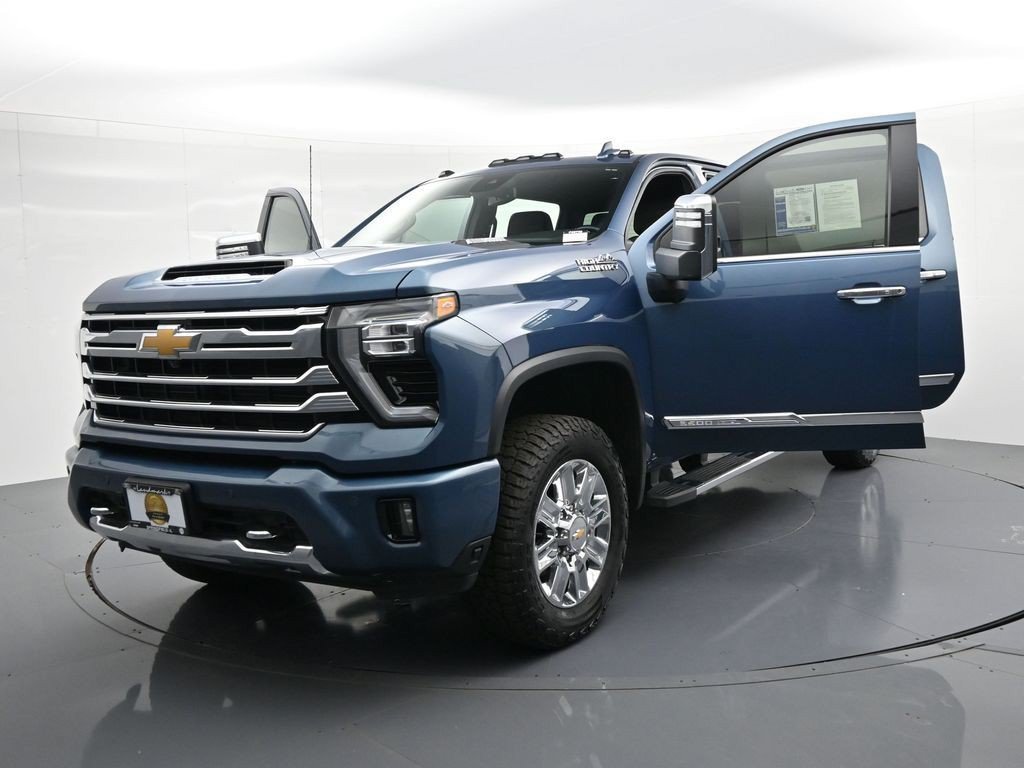 Used 2024 Chevrolet Silverado 3500 High Country w/ Z71 Off-Road Package AWD/4WD image 25