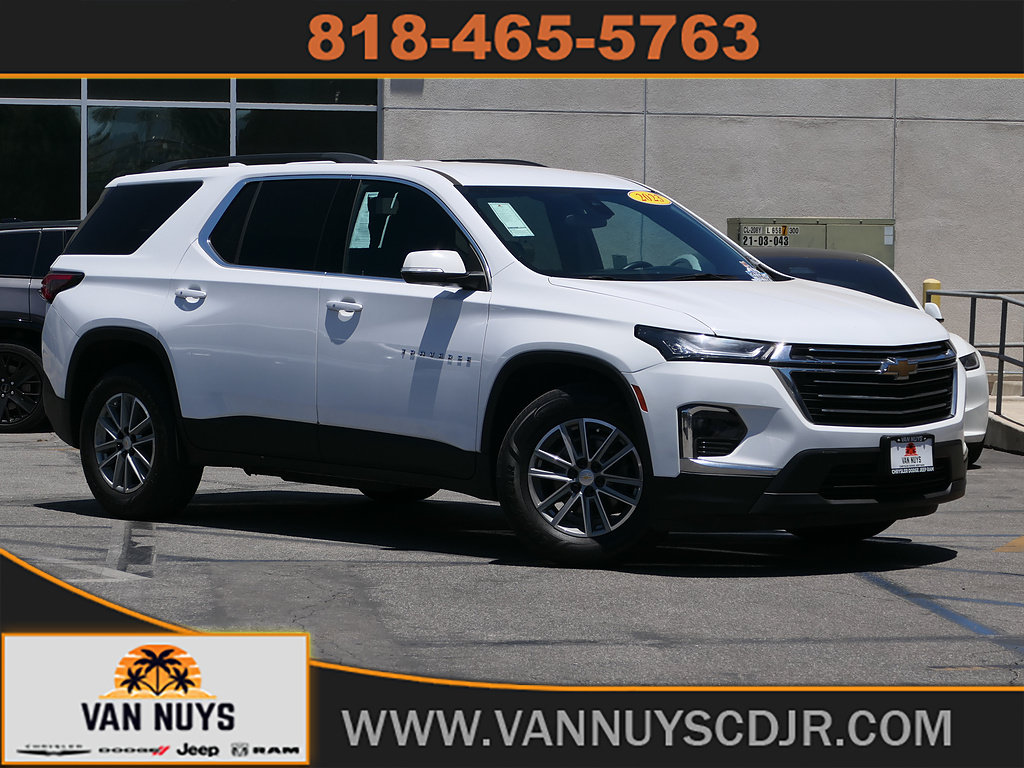 Used 2023 Chevrolet Traverse LT FWD image 1