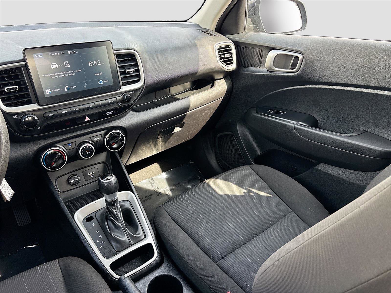 Used 2021 Hyundai Venue SE FWD image 21