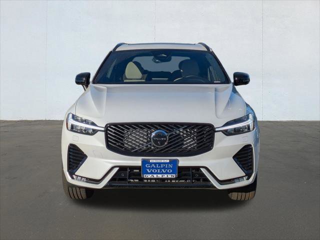 New 2026 Volvo XC60 B5 Plus w/ Protection Package Premier image 4