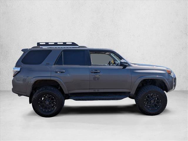 Used 2016 Toyota 4Runner SR5 AWD/4WD video 4