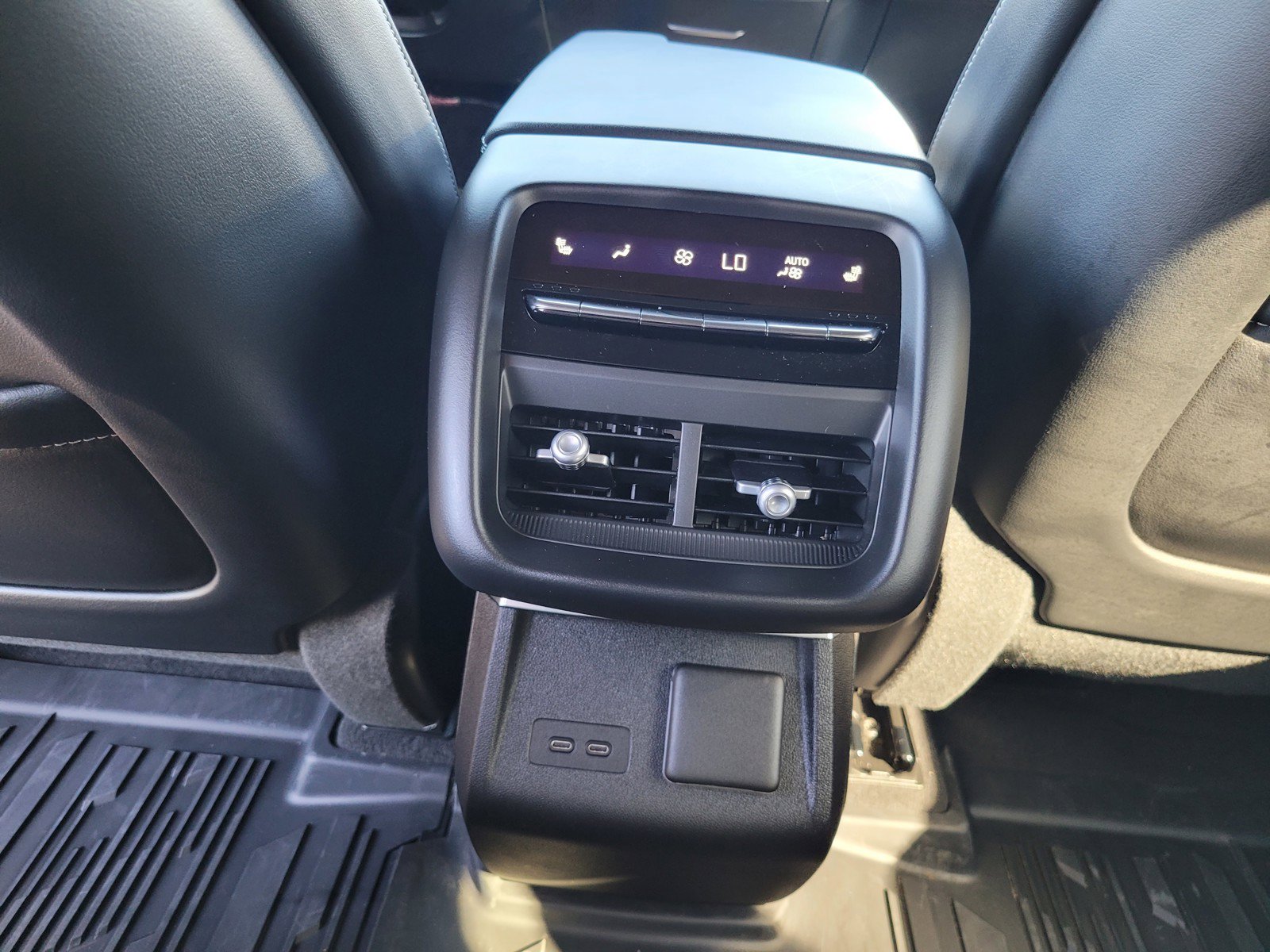 Certified 2025 Cadillac Lyriq Luxury w/ LPO, Floor Liner Package AWD/4WD image 13