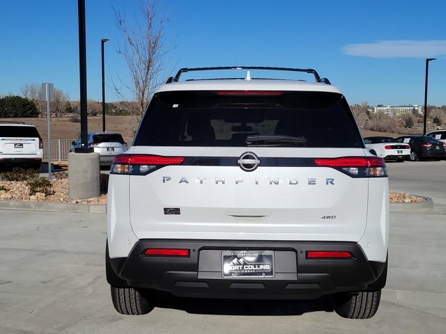 New 2025 Nissan Pathfinder SV image 10