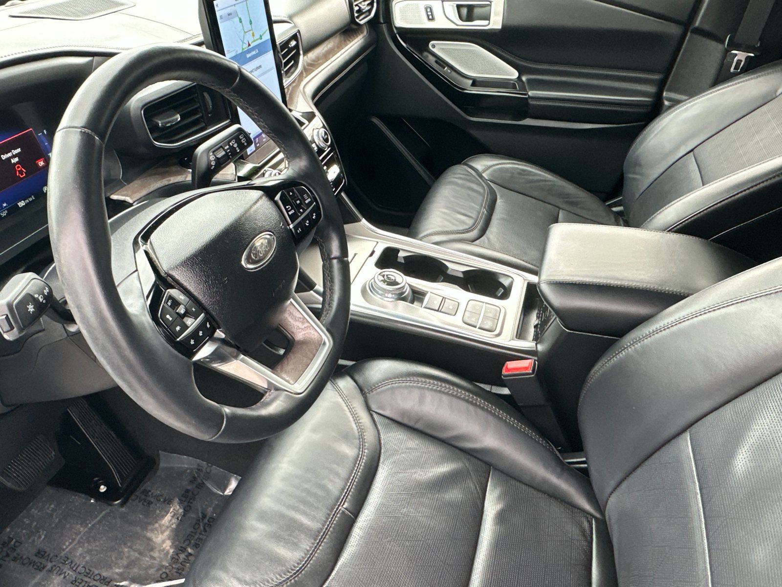 Certified 2022 Ford Explorer Platinum w/ Equipment Group 601A image 11