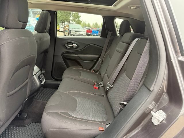 Used 2016 Jeep Cherokee 75th Anniversary AWD/4WD image 20