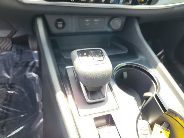 Used 2025 Nissan Rogue SV w/ SV Premium Package FWD image 31