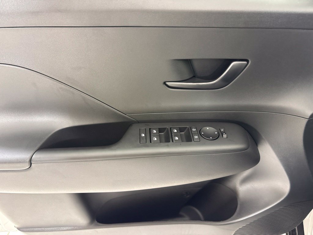 New 2027 Hyundai Kona SEL Sport FWD image 17