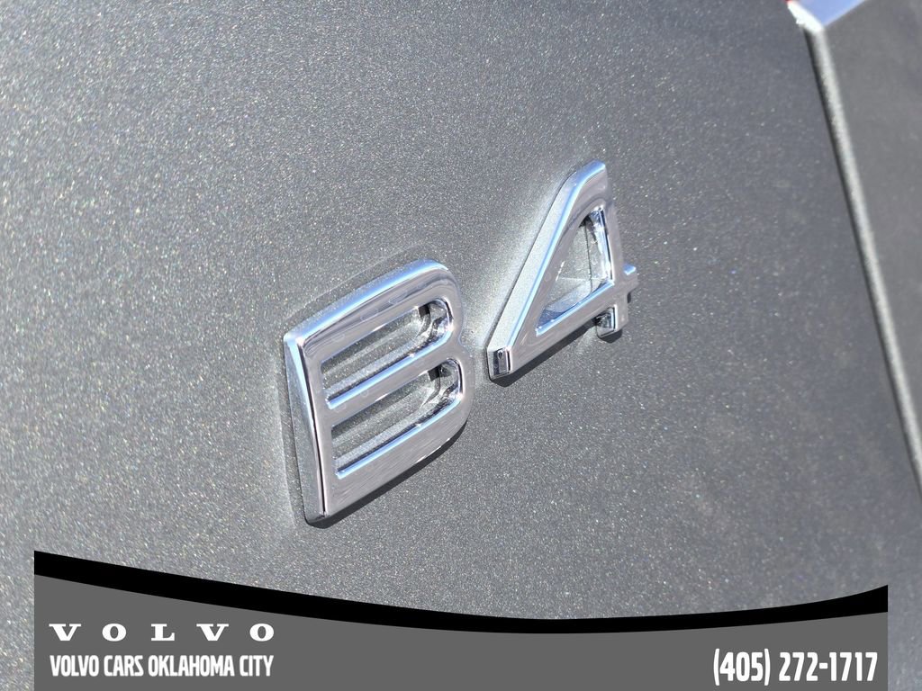 New 2026 Volvo XC40 B4 Core w/ Protection Package Premier image 9