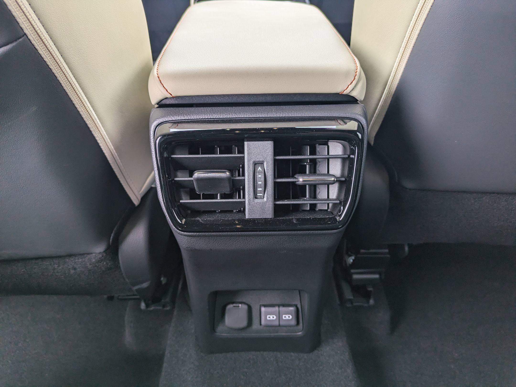 Used 2022 Lexus NX 350h AWD image 21