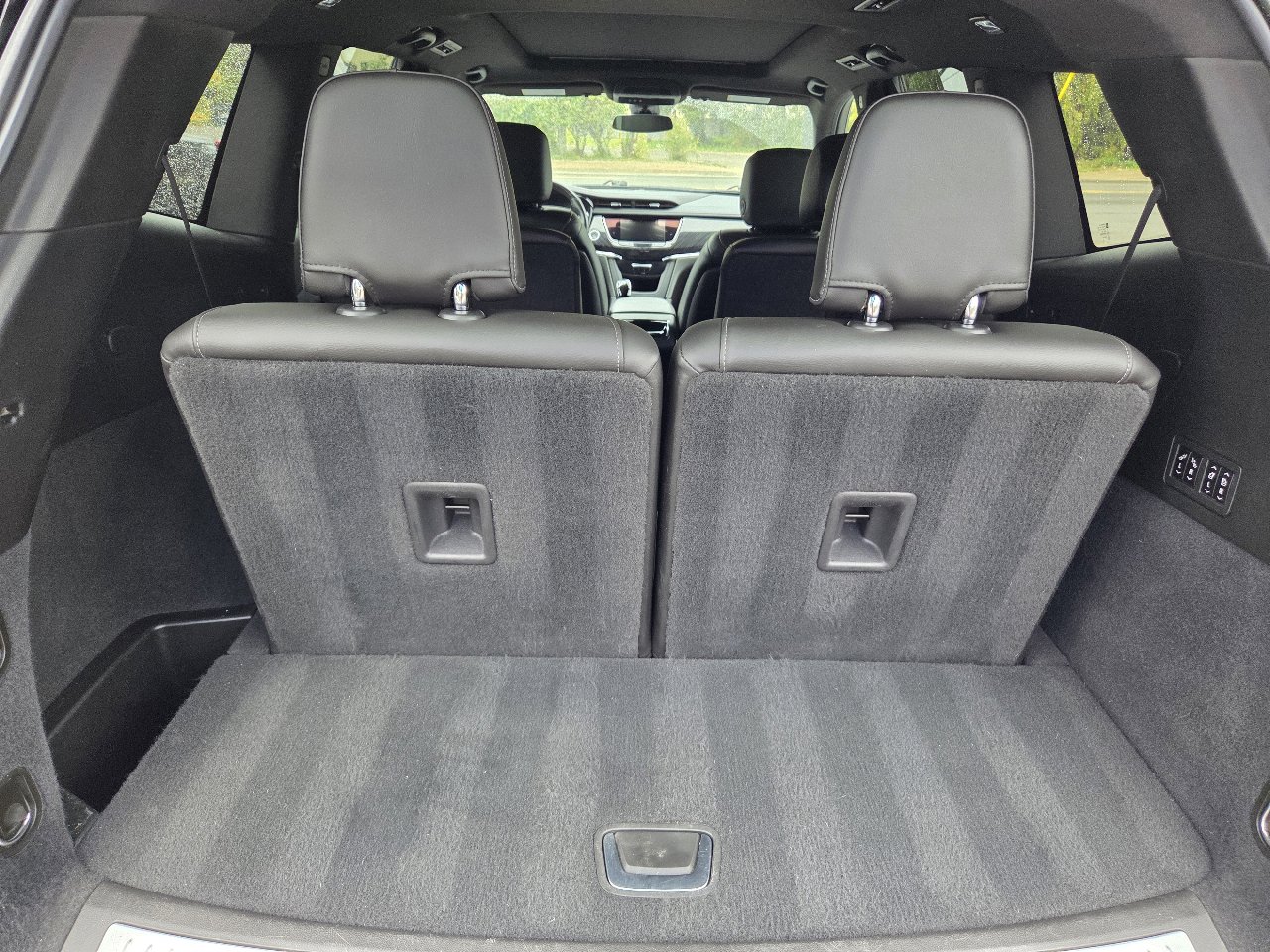 Used 2022 Cadillac XT6 Premium Luxury image 15