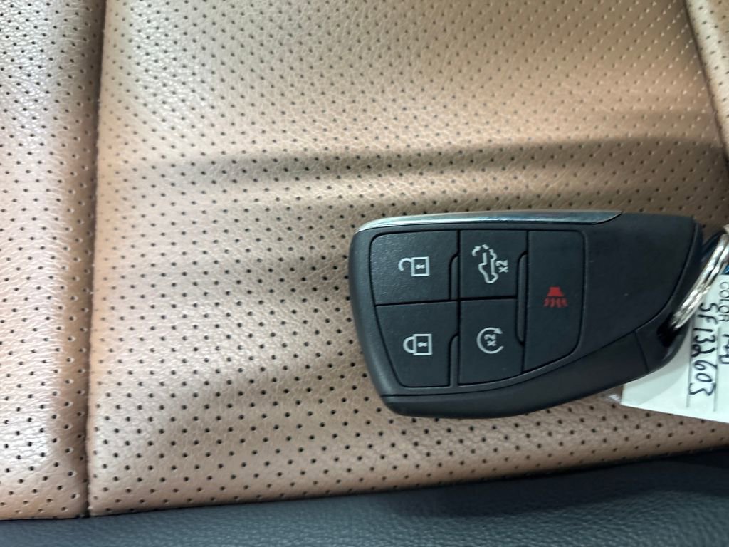 Certified 2025 Chevrolet Silverado 3500 High Country image 29