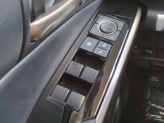 Used 2019 Lexus IS 300 RWD image 21