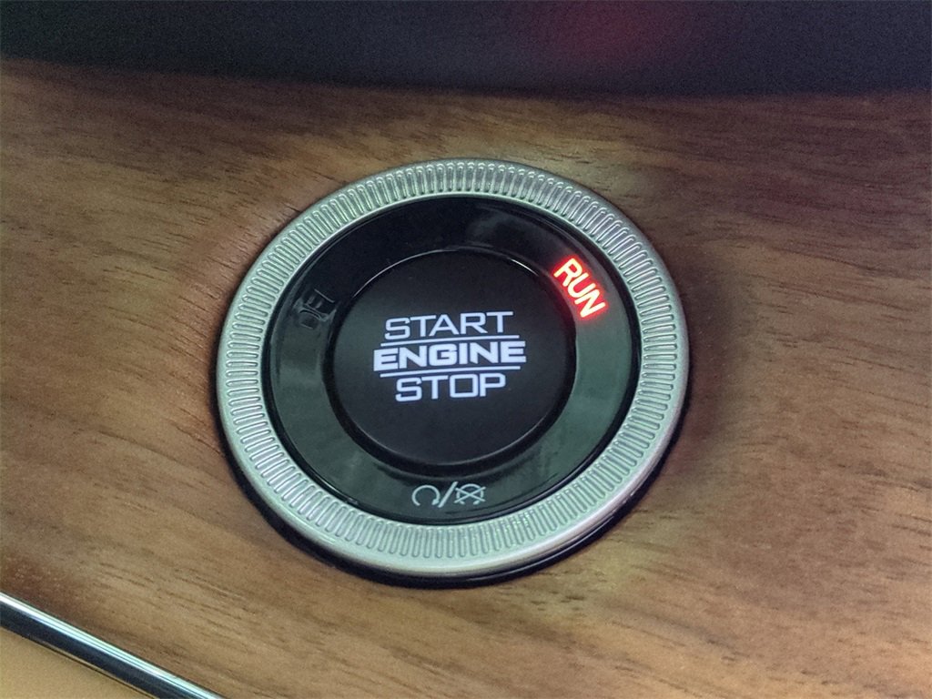 New 2025 Jeep Grand Cherokee Summit image 31