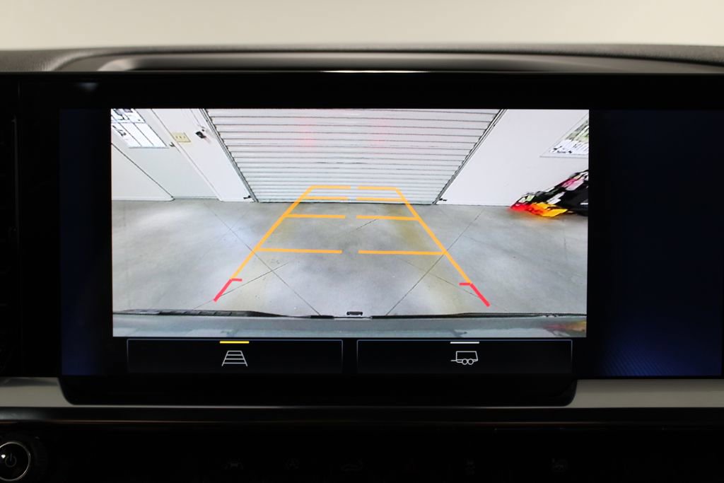 Used 2024 Chevrolet Silverado 1500 LT image 48
