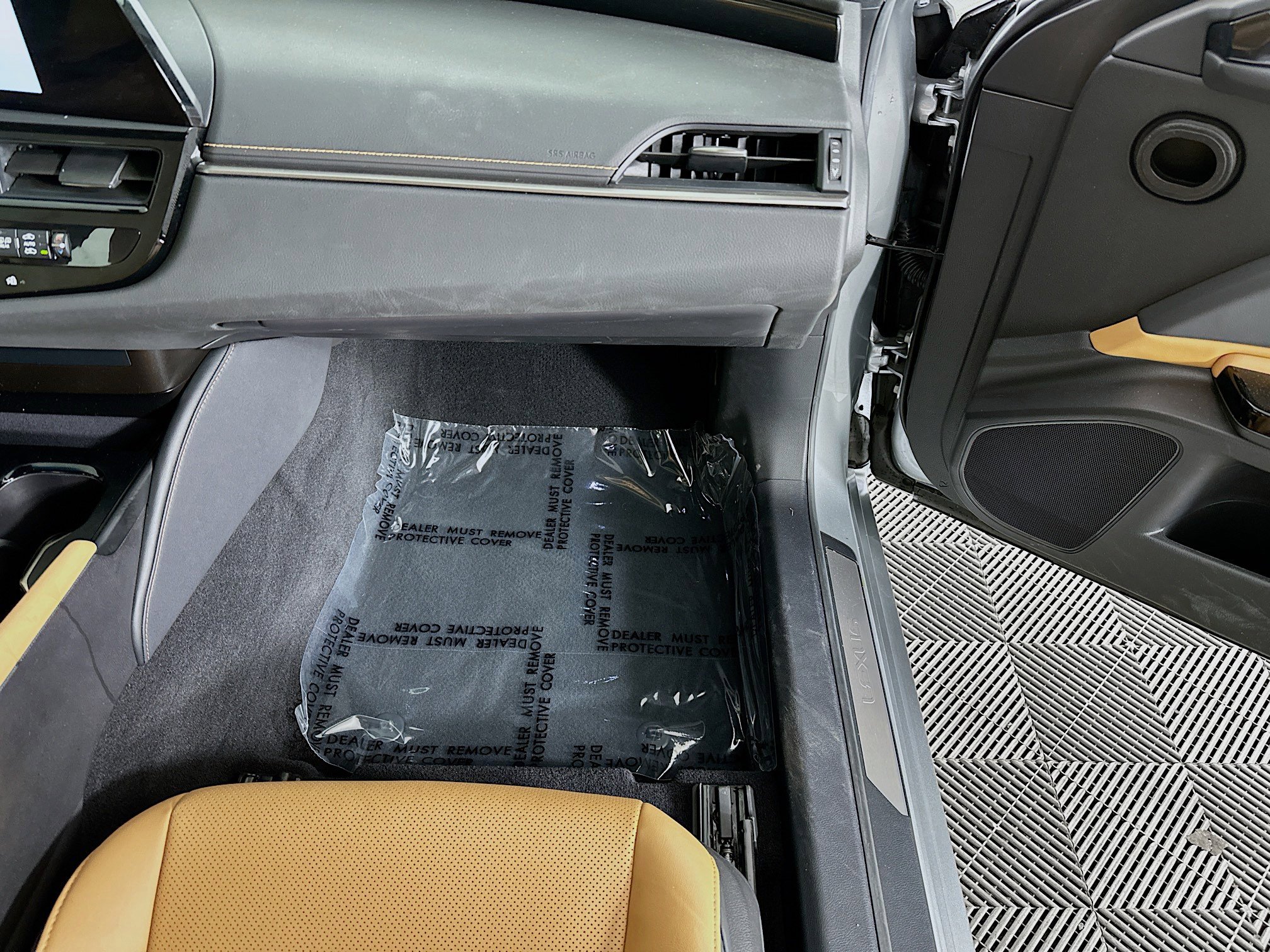 Certified 2025 Lexus ES 350 image 33