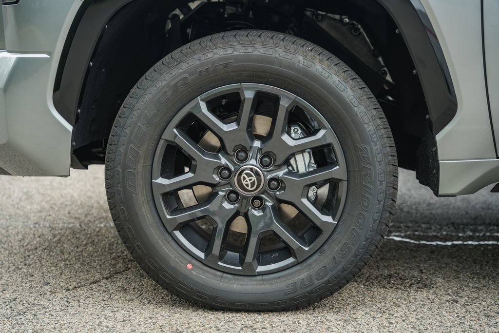 New 2026 Toyota Tundra Platinum AWD/4WD image 18