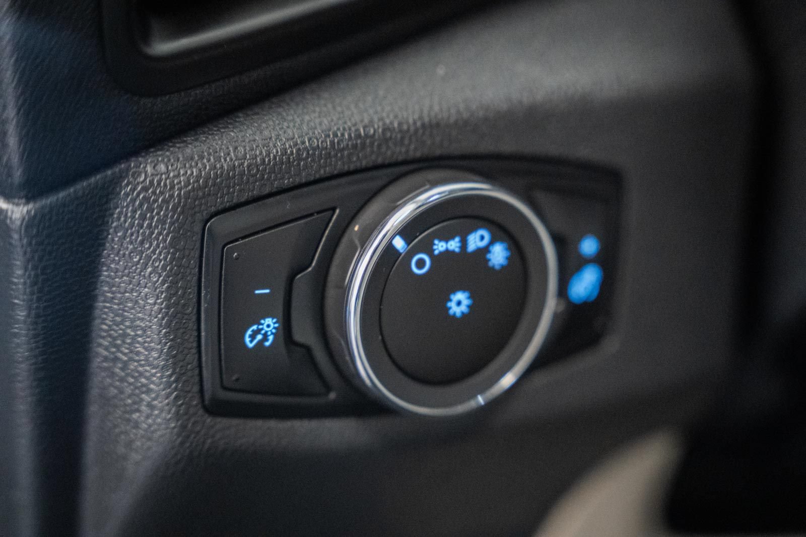 Certified 2021 Ford EcoSport S FWD image 37