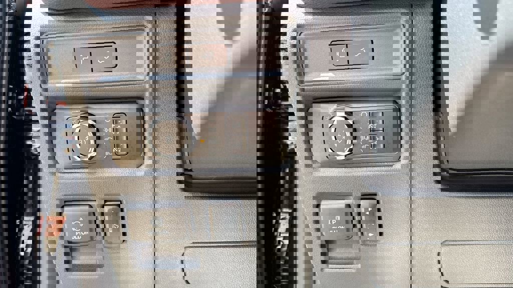 Used 2024 Ford Expedition Max Limited image 18