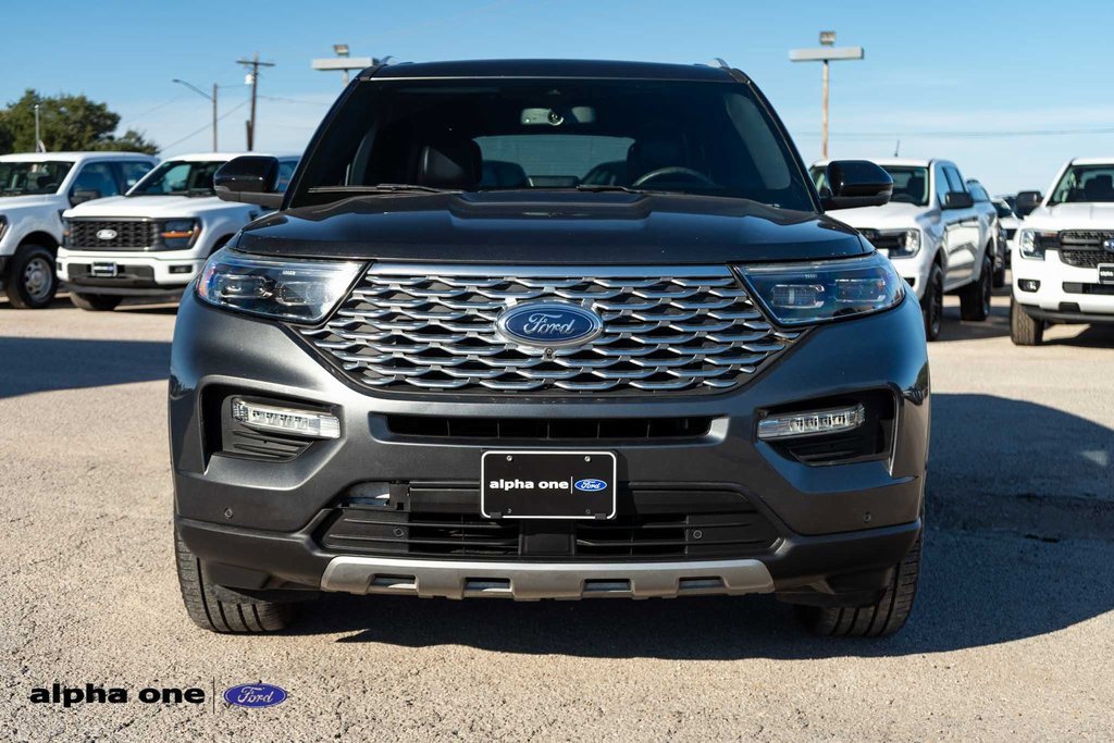 Used 2020 Ford Explorer Platinum w/ Premium Technology Package image 2