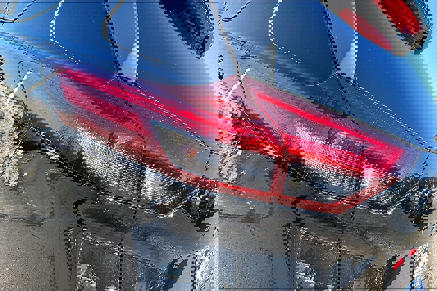 Used 2023 Nissan Rogue SV image 27