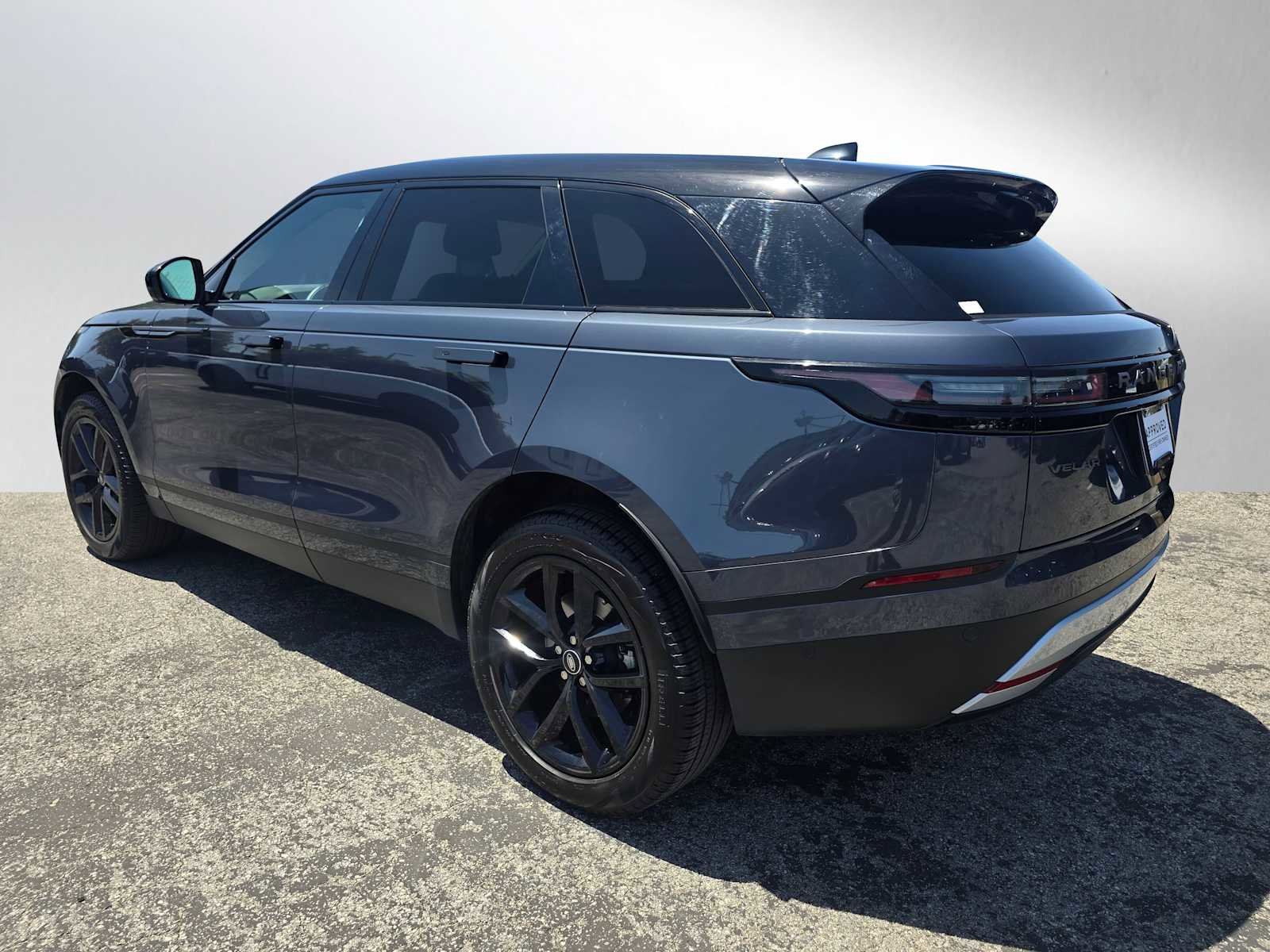 Used 2026 Land Rover Range Rover Velar S AWD/4WD image 3